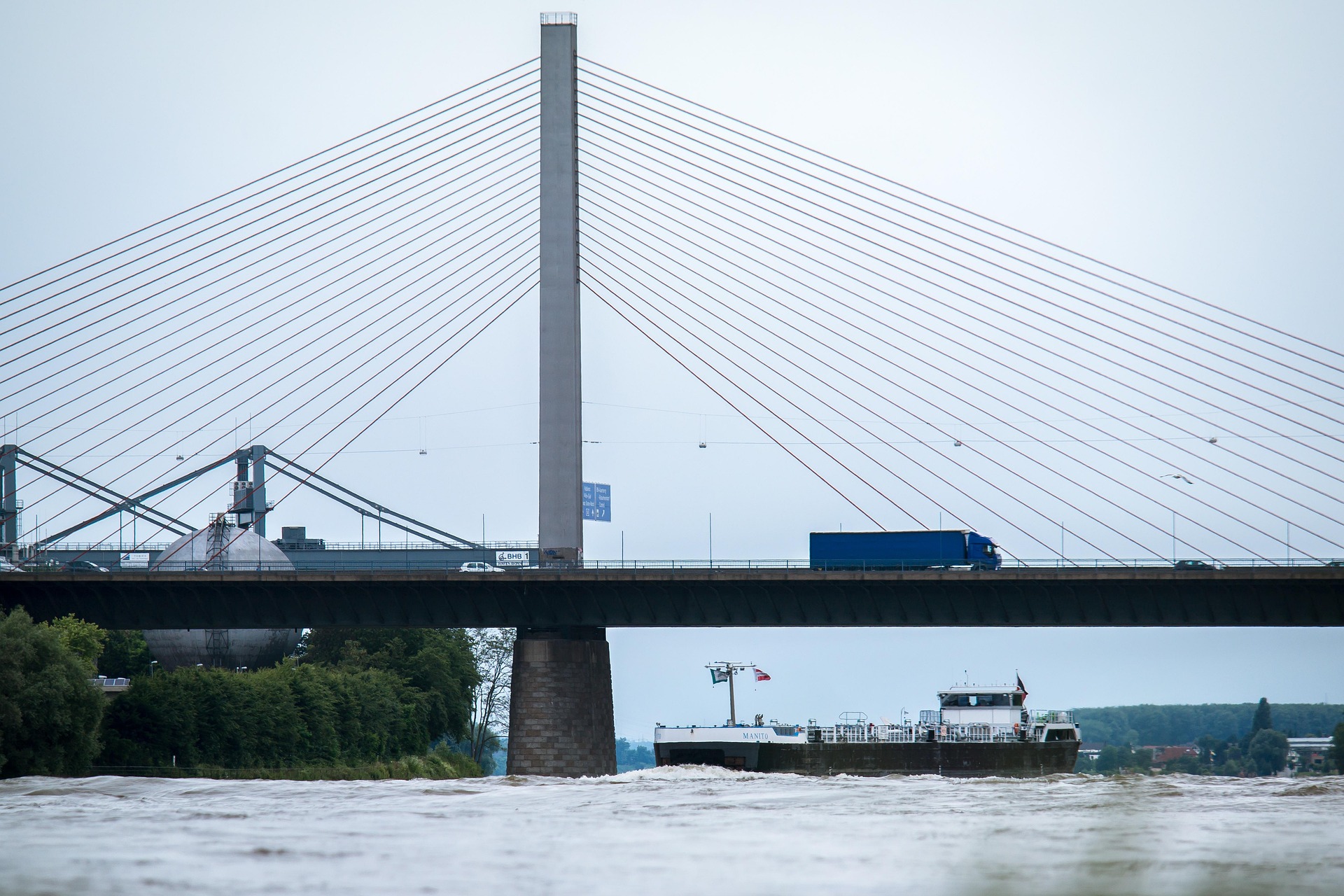 Die Bonner Nordbrücke